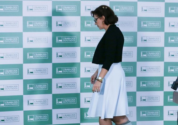 STF já tem 3 votos para condenar Carla Zambelli à prisão e perda de mandato parlamentar