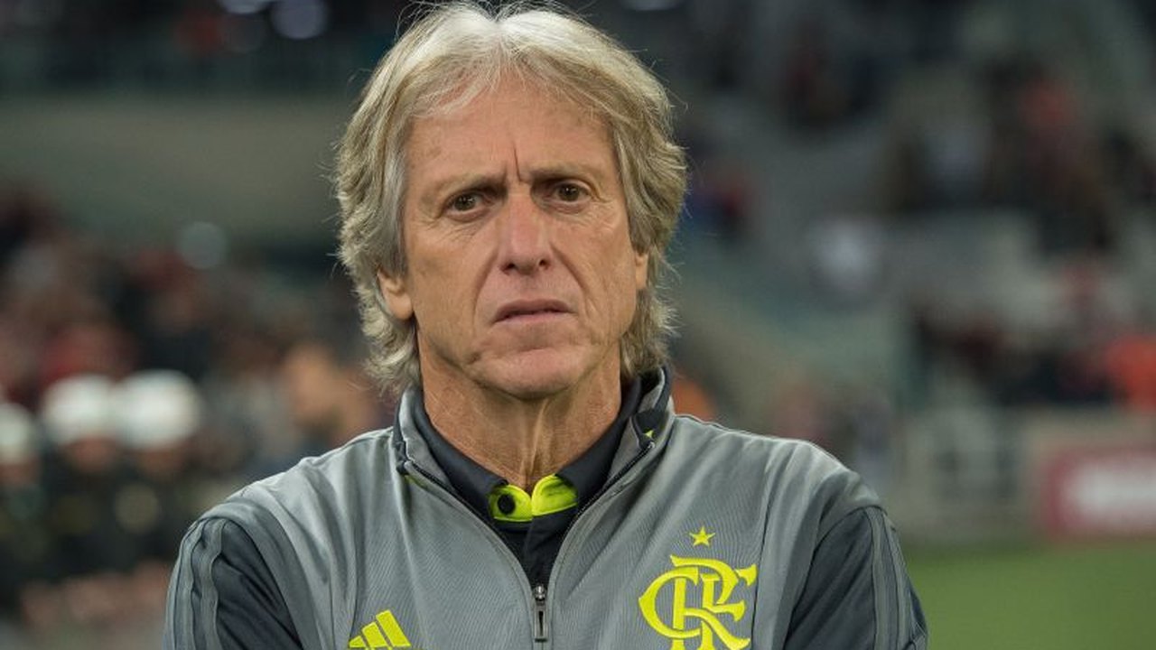 Jorge Jesus faz reunião com diretoria do Flamengo para acertar renovação