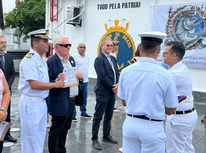 Vice-reitor do Cesmac recebe título de Tripulante Honorário da Marinha do Brasil