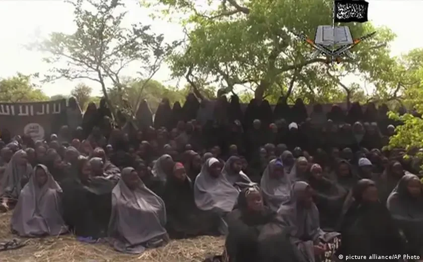 Sequestro de mais 200 estudantes nigerianas pelo Boko Haram completa uma década neste domingo