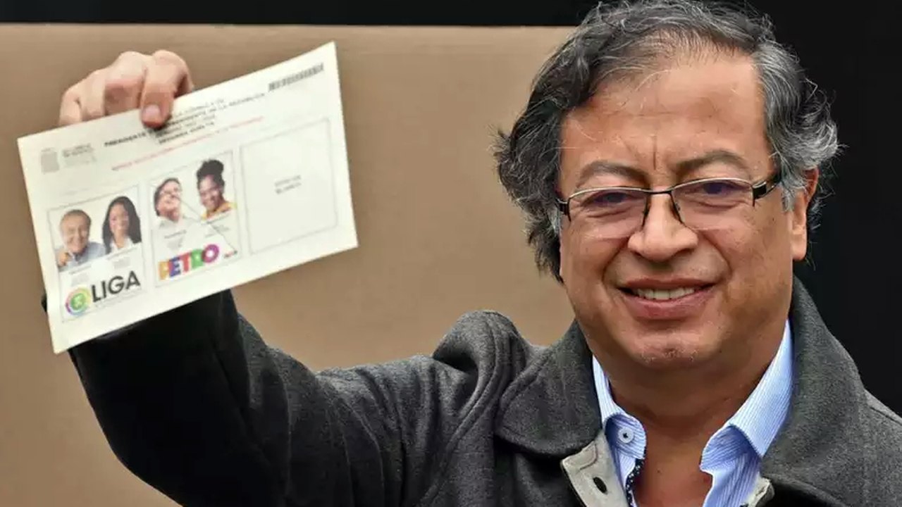 Líderes defendem reunião urgente na OEA para apoiar democracia no Brasil
