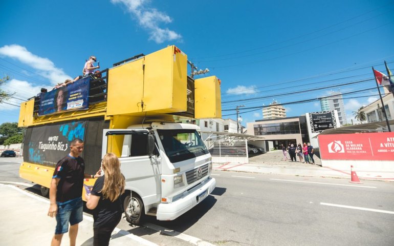 Trio elétrico capota e deixa 3 mortos e 6 feridos  no interior de Pernambuco