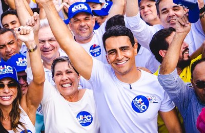 Coligação “Alagoas Gigante” oficializa JHC ao Governo e Célia Rocha como vice; Marina JHC e Arhur Lira disputam Senado