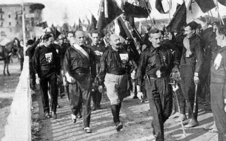 Segunda parte da biografia do ditador Mussolini retrata a ascensão do Fascismo