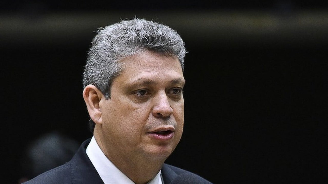Macêdo completa lista de aliados 'rifados' por Lula no terceiro mandato; veja os nomes