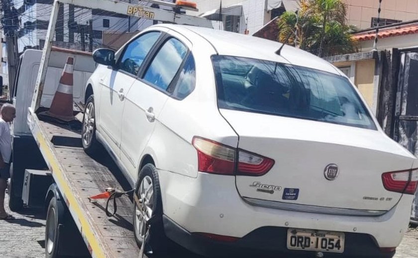 Polícia Militar recupera quatro veículos roubados e prende suspeitos em Maceió e Flexeiras