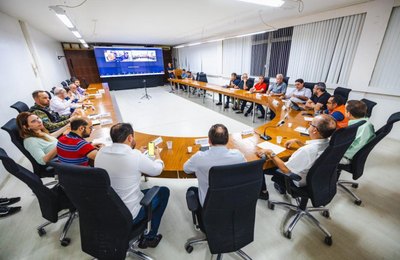 Gabinete de Crise assegura assistência às famílias da área em risco de colapso
