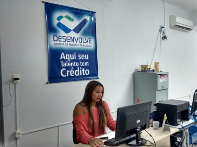 Alagoas simplifica registro de empresas com 12 unidades do Juceal Express