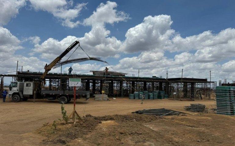 Obra do Hospital Metropolitano do Agreste avança em Arapiraca