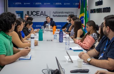 Juceal discute andamentos padronizados e modelos para processos empresariais