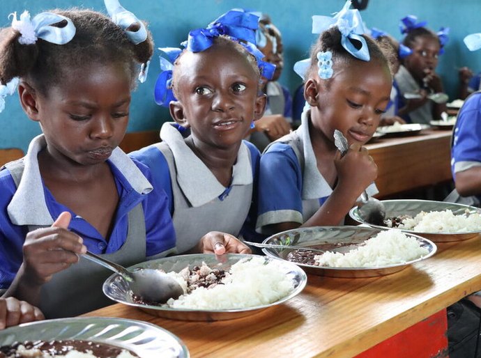 Cúpula Global em Fortaleza debate alimentação escolar com presença de Lula e ONU