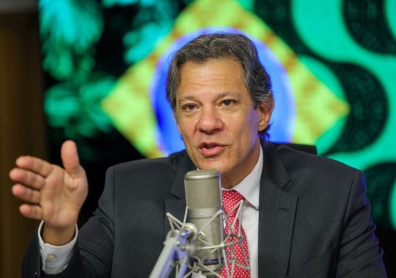 Haddad: Não faz sentido construirmos superávit de 2% para crescer 0,5%