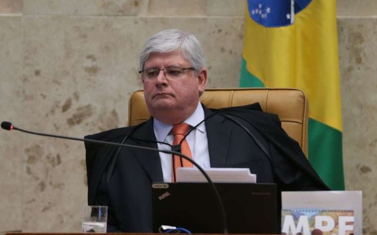 Janot e 2,5 mil procuradores e juízes por prisão em 2ª instância