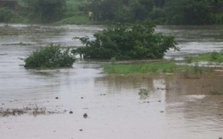 Rio Jacuípe deve transbordar nesta quarta e o rio Camaragibe, que já transbordou, pode atingir vários municípios