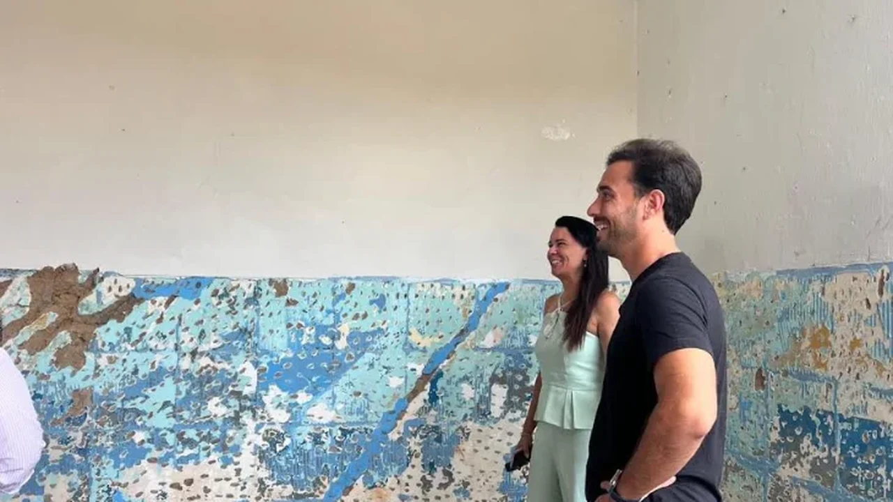 Prefeito de Santana do Mundaú acompanha obras em andamento no município