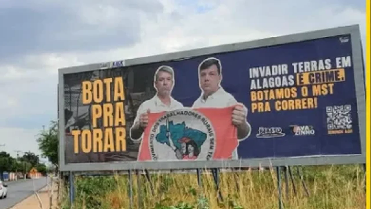 Outdoor com críticas ao MST e imagens de políticos do PL chama atenção em avenida de Arapiraca