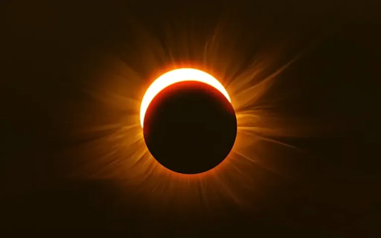 Eclipse solar: entenda por que região do Canadá declarou estado de emergência antes do evento