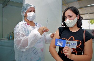 Mais de 70% da população adulta de Penedo está completamente vacinada contra Covid 