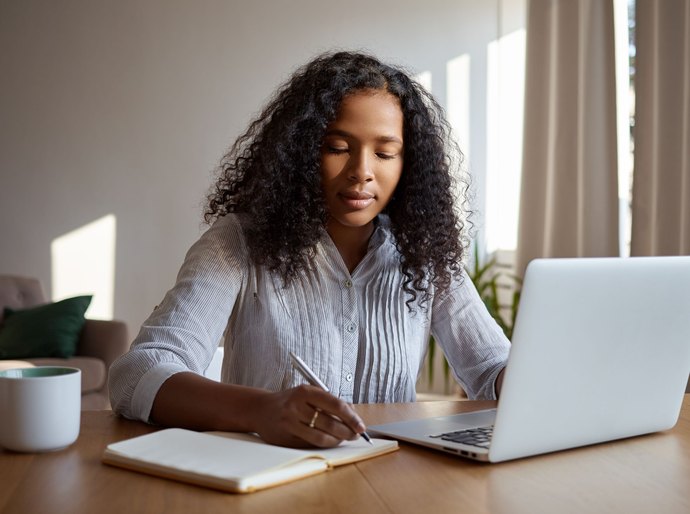 Comunicação estratégica na prática: Kultivi lança curso gratuito que integra copywriting, storytelling e narrativa