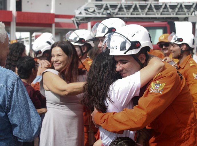 Cadetes do Corpo de Bombeiros concluem segundo ano do Curso de Formação de Oficiais