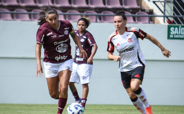 Flamengo vence e tira invencibilidade da Ferroviária no Brasileirão A1