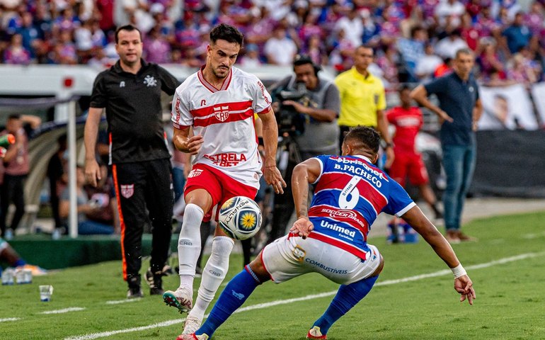 CRB perde nos pênaltis e deixa escapar título inédito da Copa do Nordeste; Fortaleza é tricampeão