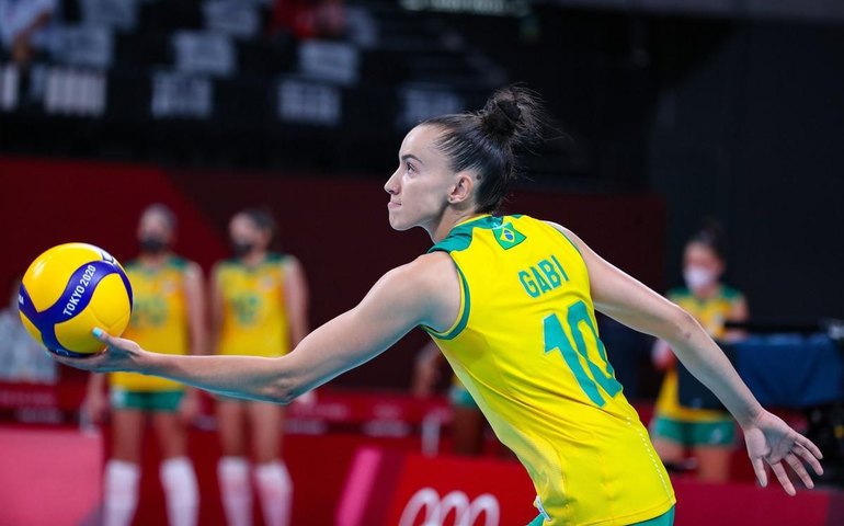 Capitã Gabi reforça seleção brasileira na 3ª fase da Liga das Nações: 'Me sentindo melhor'