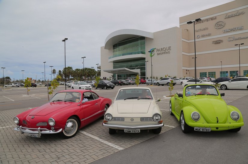 Encontro de Carros Antigos movimenta Parque Shopping nesta quinta (24)