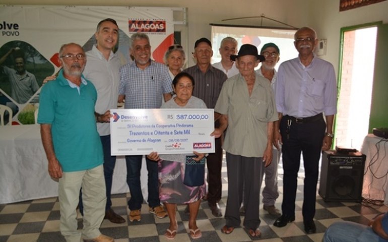 Ações do Estado beneficiam pequenos produtores de cana-de-açúcar de Coruripe