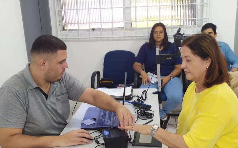 Instituto de Identificação e OAB/AL realizam emissão gratuita da Carteira de Identidade