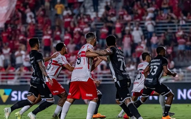 Com uma nova derrota diante do Ceará, CRB está perto da zona de rebaixamento