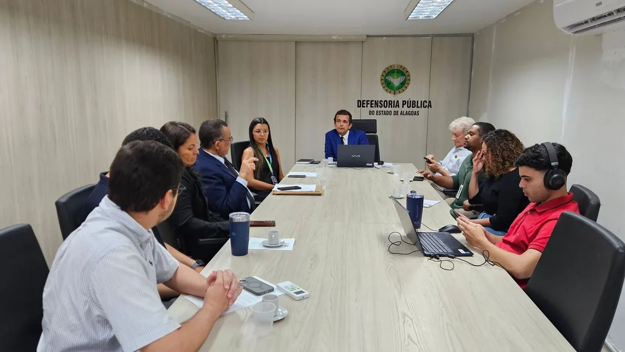 Defensoria Pública convoca reunião para tratar dos serviços de coleta de lixo e obrigações de fiscalização da agência reguladora em Maceió