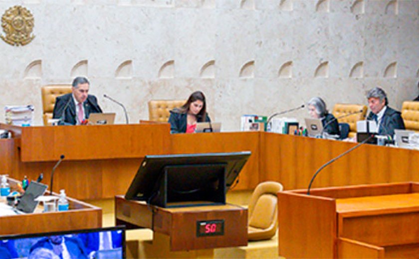 Ministros do STF avaliam como frágeis explicação de Bolsonaro sobre estadia em embaixada da Hungria