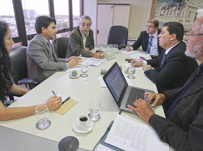 Comissão do concurso para servidores da Justiça inicia preparativos do edital