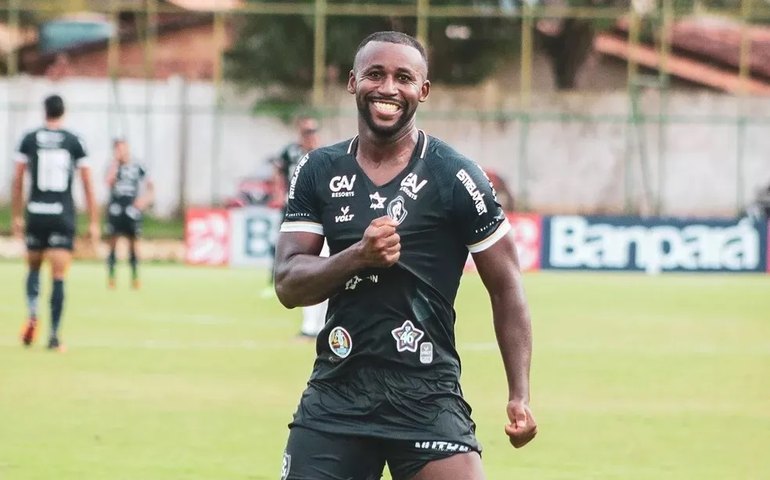 Ponte Preta oficializa atacante Bruno Alves e renova com Thiago Oliveira até 2025