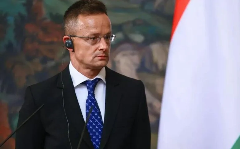 Chanceler húngaro critica financiamento europeu à Ucrânia em meio a escândalos de corrupção