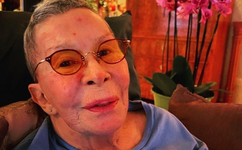 Rita Lee deixa letra inédita para Maria Bethânia