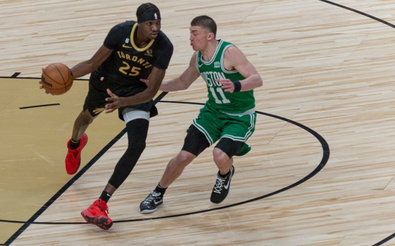 Celtics batem Raptors por 2 pontos e chegam a 9 vitórias seguidas na NBA