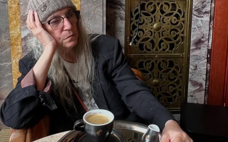 Livro mais pessoal de Patti Smith ganha data de lançamento no Brasil