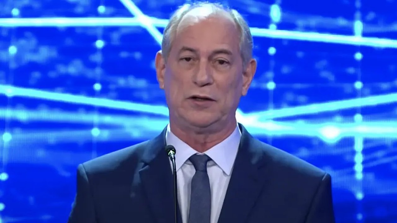 Ciro diz que teto protege dinheiro de bancos e que acabará com orçamento secreto