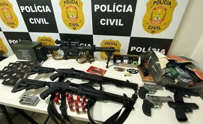 Armas apreendidas pela PC Armas apreendidas pela PC