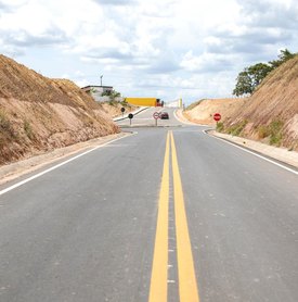 Em Junqueiro, Renan Filho entrega novo trecho da duplicação da BR-101; investimento foi de R$ 20 milhões