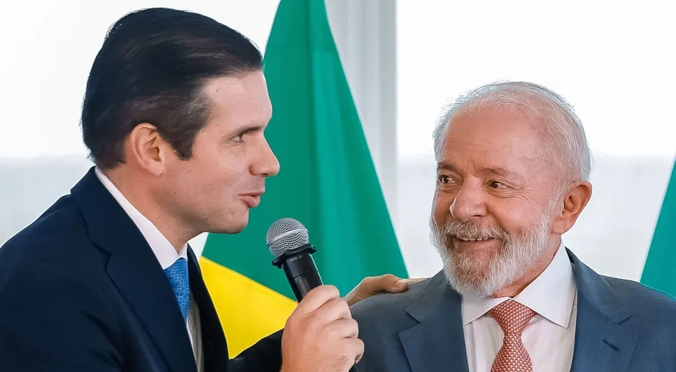 Motta e governo Lula alinham acordo para colocar projeto em tramitação