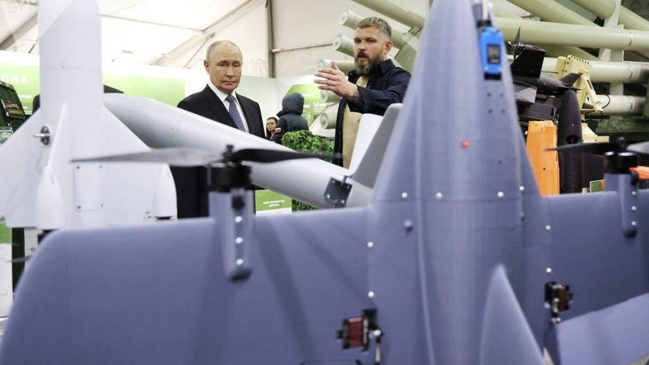 Drones russos atingem ponte sobre rio Dniepre usada para transporte militar na capital ucraniana