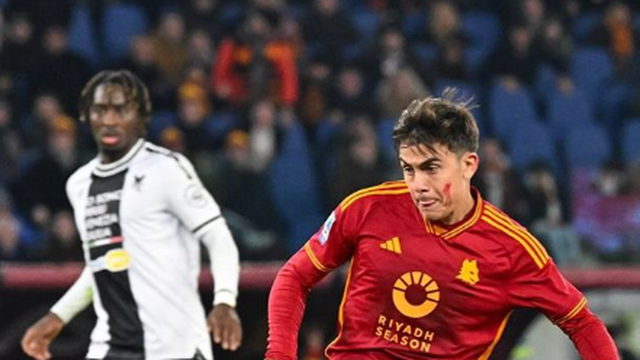 Roma sofre com expulsões e lesão, mas empata com a Fiorentina em casa