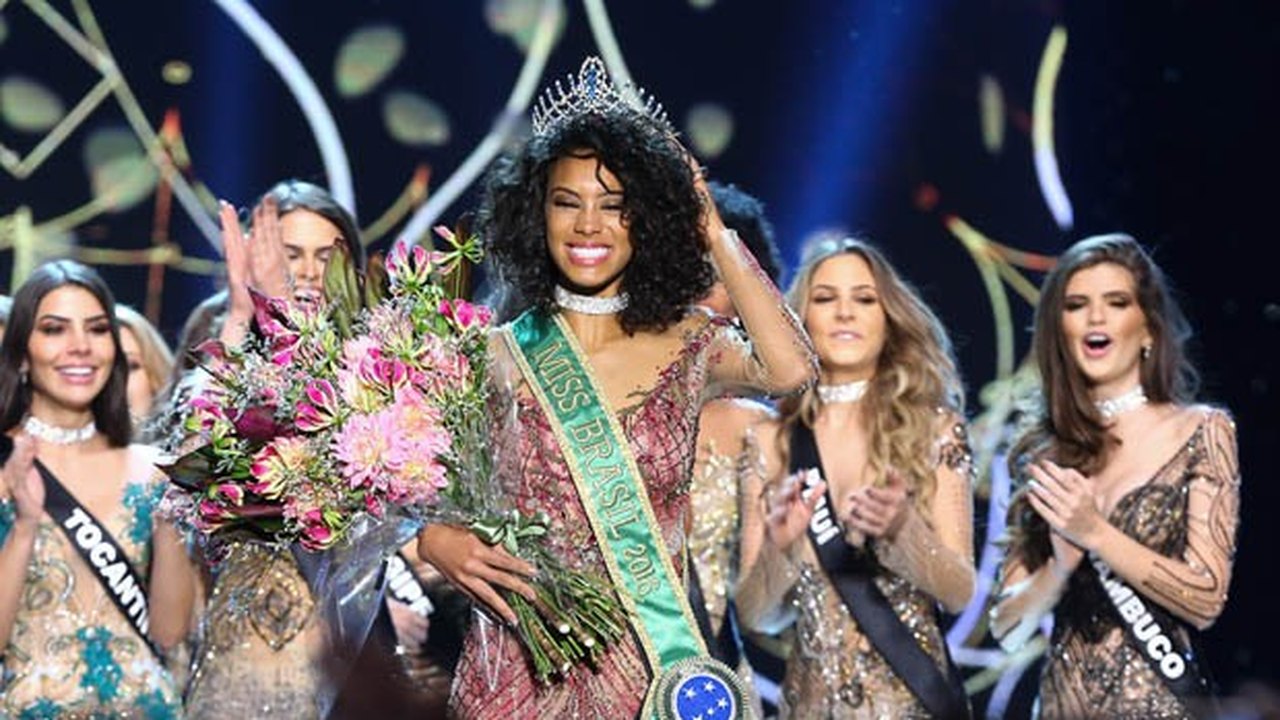 Miss Paraná leva a coroa de Miss Brasil 2016