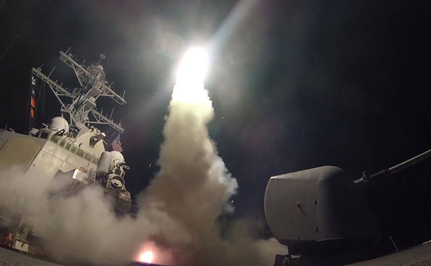 Mídia oficial da Síria diz que país é alvo de novo ataque de mísseis