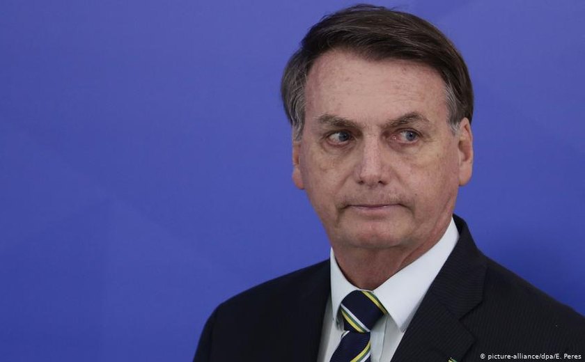 Bolsonaro diz que avalia deixar OMS caso órgão mantenha atuação partidária