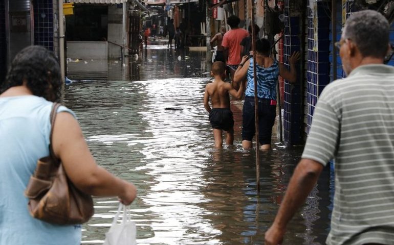 Projeto propõe política nacional de saúde mental para vítimas de desastres climáticos