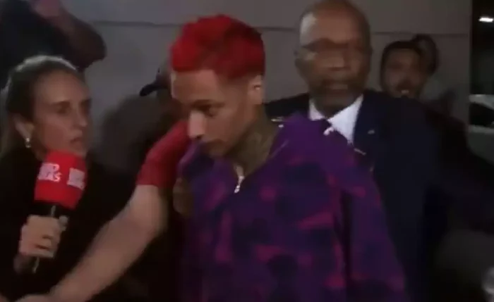 Rapper se apresentou à polícia no fim da tarde de terça-feira, 22